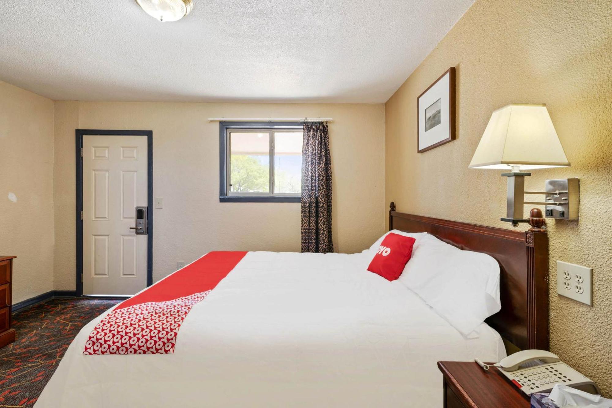 Oyo Hotel Luling Tx Downtown I-10/Us-90 Экстерьер фото